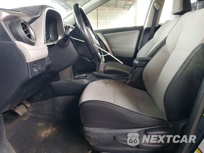 Zdjęcie 7 z 13 samochodu: 2018 TOYOTA RAV4 XLE VIN:JTMRFREV5JJ718153 - miniatura