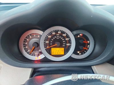 Zdjęcie 9 z 13 samochodu: 2006 TOYOTA RAV4 BASE VIN:JTMBK35V565003464 - miniatura