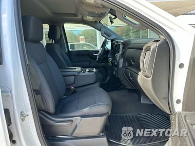 Piąte zdjęcie samochodu w środku: 2020 CHEVROLET SILVERADO K1500 CUSTOM VIN:1GCUYBEF7LZ103659 - miniatura