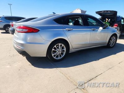 Trzecie zdjęcie samochodu z tyłu: 2020 FORD FUSION SE VIN:3FA6P0HD8LR198740 - miniatura