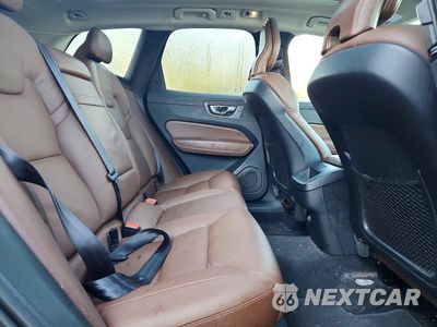 Zdjęcie 11 z 13 samochodu: 2019 VOLVO XC60 T6 VIN:YV4A22RK8K1345995 - miniatura