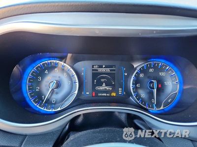 Zdjęcie 9 z 13 samochodu: 2019 CHRYSLER PACIFICA TOURING PLUS VIN:2C4RC1FGXKR633400 - miniatura