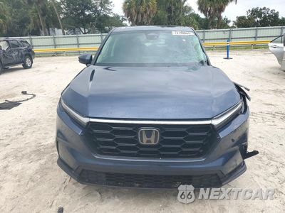 Piąte zdjęcie samochodu w środku: 2025 HONDA CR-V EX VIN:2HKRS3H44SH325038 - miniatura