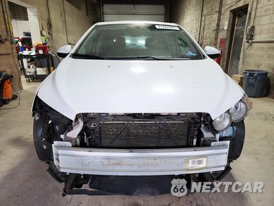 Piąte zdjęcie samochodu w środku: 2015 CHEVROLET SONIC LT VIN:1G1JC6SH9F4102294 - miniatura