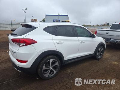 Trzecie zdjęcie samochodu z tyłu: 2016 HYUNDAI TUCSON SPORT VIN:KM8J33A22GU048630 - miniatura