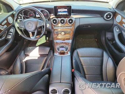 Zdjęcie 8 z 12 samochodu: 2015 MERCEDES-BENZ C 300 4MATIC VIN:55SWF4KB1FU039591 - miniatura