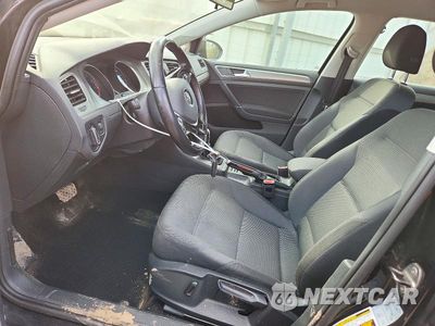 Zdjęcie 7 z 12 samochodu: 2017 VOLKSWAGEN GOLF SPORTWAGEN S VIN:3VW017AU6HM526534 - miniatura