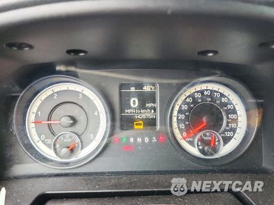 Zdjęcie 9 z 12 samochodu: 2013 RAM 2500 ST VIN:3C6UR5CL1DG552478 - miniatura