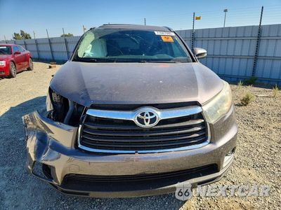Piąte zdjęcie samochodu w środku: 2015 TOYOTA HIGHLANDER LIMITED VIN:5TDDKRFH7FS092078 - miniatura