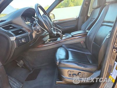 Zdjęcie 7 z 14 samochodu: 2009 BMW X5 XDRIVE48I VIN:5UXFE83579L169847 - miniatura