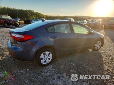 Trzecie zdjęcie samochodu z tyłu: 2016 KIA FORTE LX VIN:KNAFX4A6XG5541504 - miniatura