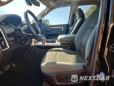 Zdjęcie 7 z 12 samochodu: 2018 RAM 1500 SLT VIN:1C6RR6GT6JS100651 - miniatura
