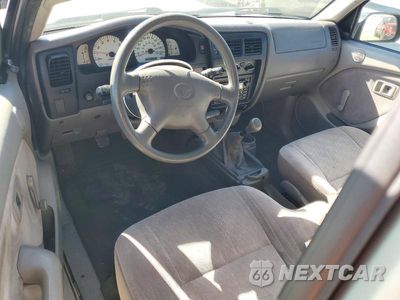 Zdjęcie 8 z 13 samochodu: 2004 TOYOTA TACOMA BASE VIN:5TEVL52N44Z439534 - miniatura