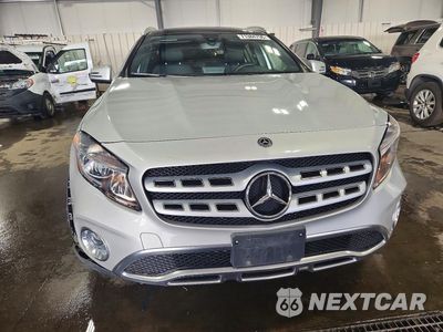 Piąte zdjęcie samochodu w środku: 2018 MERCEDES-BENZ GLA 250 4MATIC VIN:WDCTG4GB9JJ388956 - miniatura