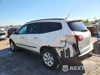 Drugie zdjęcie samochodu z przodu: 2011 CHEVROLET TRAVERSE LS VIN:1GNKVFED6BJ330139 - miniatura