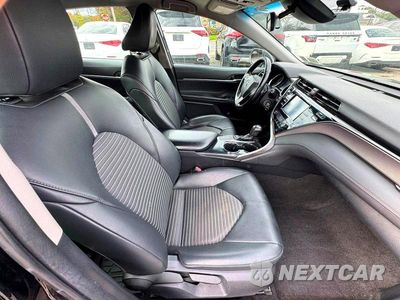 Piąte zdjęcie samochodu w środku: 2019 TOYOTA CAMRY SE VIN:4T1B11HK5KU249970 - miniatura