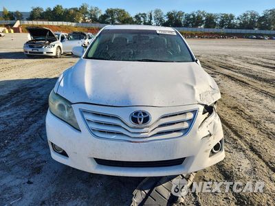 Piąte zdjęcie samochodu w środku: 2010 TOYOTA CAMRY XLE VIN:4T1BF3EK4AU555459 - miniatura