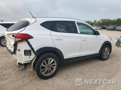 Trzecie zdjęcie samochodu z tyłu: 2016 HYUNDAI TUCSON SE VIN:KM8J33A47GU026799 - miniatura