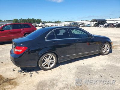 Trzecie zdjęcie samochodu z tyłu: 2012 MERCEDES-BENZ C 250 VIN:WDDGF4HB2CR235189 - miniatura