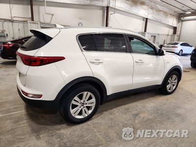 Trzecie zdjęcie samochodu z tyłu: 2018 KIA SPORTAGE LX VIN:KNDPMCACXJ7463429 - miniatura