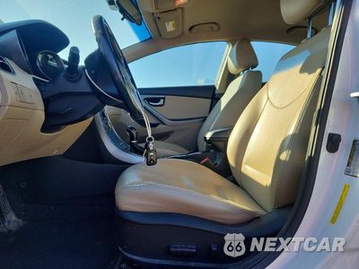 Zdjęcie 7 z 12 samochodu: 2014 HYUNDAI ELANTRA LIMITED VIN:5NPDH4AE0EH492129 - miniatura