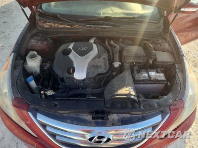 Zdjęcie 11 z 13 samochodu: 2014 HYUNDAI SONATA LIMITED 2.0T VIN:5NPEC4AB4EH927341 - miniatura