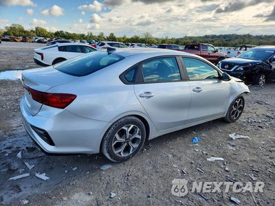 Trzecie zdjęcie samochodu z tyłu: 2021 KIA FORTE LXS VIN:3KPF24AD2ME308894 - miniatura