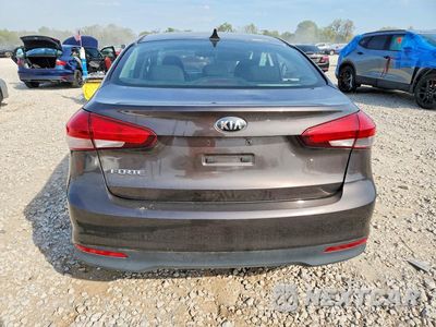 Zdjęcie 6 z 12 samochodu: 2017 KIA FORTE LX VIN:3KPFK4A77HE148558 - miniatura