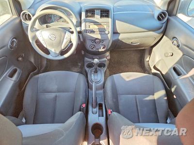 Zdjęcie 8 z 12 samochodu: 2018 NISSAN VERSA S VIN:3N1CN7AP2JL838637 - miniatura