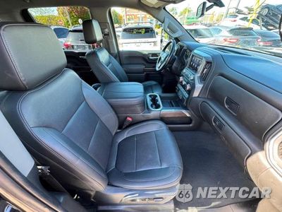 Piąte zdjęcie samochodu w środku: 2023 GMC SIERRA K2500 SLT VIN:1GT49NEY2PF164974 - miniatura