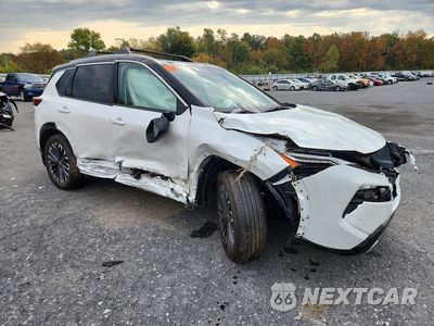 Czwarte zdjęcie samochodu z boku: 2026 NISSAN ROGUE PLATINUM VIN:JN8BT3DD1TW300831 - miniatura