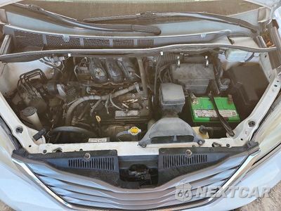 Zdjęcie 12 z 13 samochodu: 2014 TOYOTA SIENNA XLE 8-PASSENGER VIN:5TDYK3DC0ES454627 - miniatura