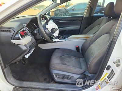 Zdjęcie 7 z 12 samochodu: 2018 TOYOTA CAMRY LE VIN:4T1B11HK8JU071812 - miniatura