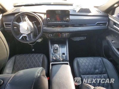 Zdjęcie 8 z 13 samochodu: 2023 MITSUBISHI OUTLANDER SEL VIN:JA4J4VA88PZ044483 - miniatura