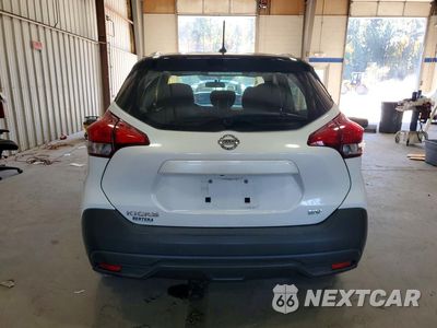 Zdjęcie 6 z 12 samochodu: 2019 NISSAN KICKS SV VIN:3N1CP5CU4KL563159 - miniatura