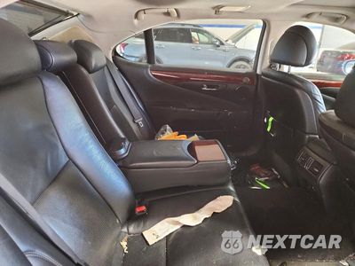 Zdjęcie 10 z 12 samochodu: 2007 LEXUS LS 460L VIN:JTHGL46F175009407 - miniatura
