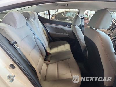 Zdjęcie 10 z 12 samochodu: 2017 HYUNDAI ELANTRA ECO VIN:5NPD94LA7HH105538 - miniatura