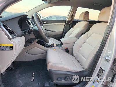 Zdjęcie 7 z 13 samochodu: 2018 HYUNDAI TUCSON SEL VIN:KM8J33A48JU677026 - miniatura