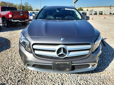 Piąte zdjęcie samochodu w środku: 2015 MERCEDES-BENZ GLA 250 4MATIC VIN:WDCTG4GB6FJ171176 - miniatura