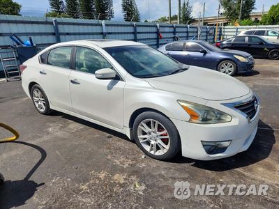 Czwarte zdjęcie samochodu z boku: 2014 NISSAN ALTIMA 2.5 SL VIN:1N4AL3AP1EC162725 - miniatura
