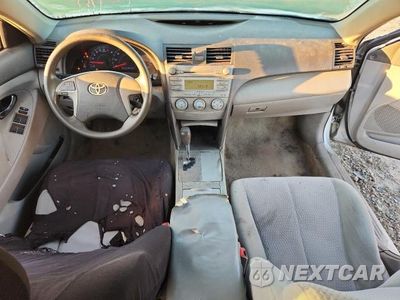 Zdjęcie 8 z 12 samochodu: 2011 TOYOTA CAMRY LE VIN:4T1BF3EK2BU193813 - miniatura