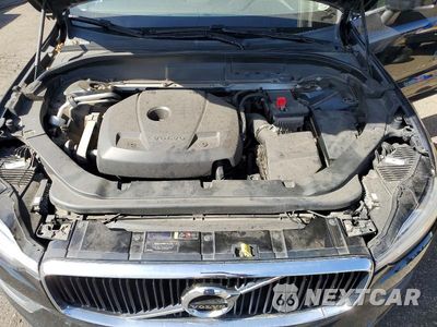 Zdjęcie 11 z 12 samochodu: 2019 VOLVO XC60 T5 MOMENTUM VIN:LYV102DK8KB197422 - miniatura