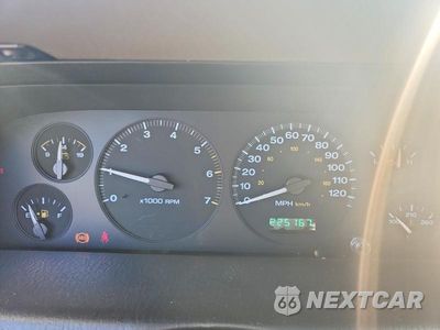 Zdjęcie 9 z 12 samochodu: 2004 JEEP GRAND CHEROKEE LAREDO VIN:1J4GW48S24C181918 - miniatura