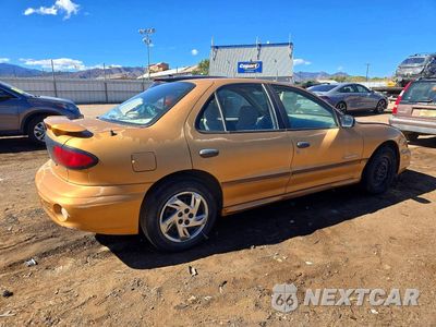 Trzecie zdjęcie samochodu z tyłu: 2002 PONTIAC SUNFIRE SE VIN:1G2JB52F227453998 - miniatura