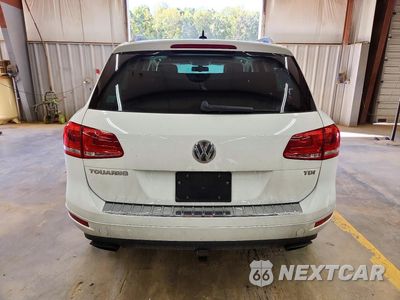 Zdjęcie 6 z 12 samochodu: 2014 VOLKSWAGEN TOUAREG V6 TDI VIN:WVGEP9BPXED010286 - miniatura