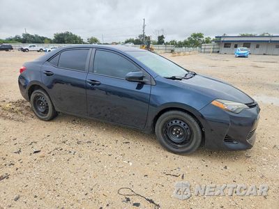 Czwarte zdjęcie samochodu z boku: 2017 TOYOTA COROLLA LE VIN:5YFBURHE8HP626284 - miniatura