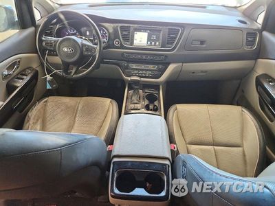 Zdjęcie 8 z 13 samochodu: 2018 KIA SEDONA SX VIN:KNDMC5C19J6377158 - miniatura