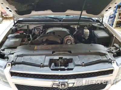 Zdjęcie 12 z 13 samochodu: 2010 CHEVROLET SUBURBAN K1500 LT VIN:1GNUKJE36AR116814 - miniatura