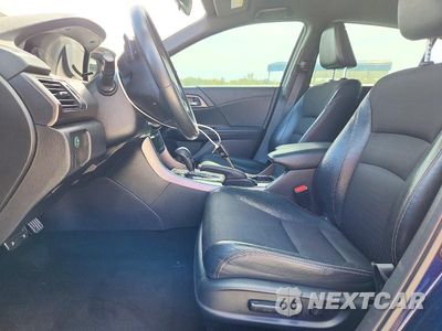 Zdjęcie 7 z 13 samochodu: 2017 HONDA ACCORD SPORT VIN:1HGCR2F53HA033437 - miniatura