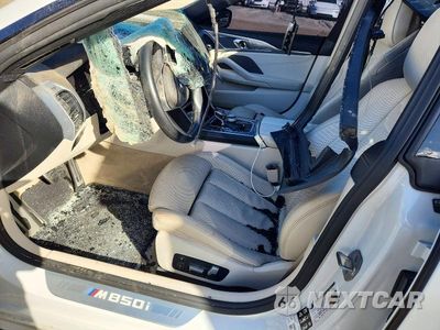 Zdjęcie 7 z 12 samochodu: 2025 BMW M850XI VIN:WBAGV8C04SCT86561 - miniatura